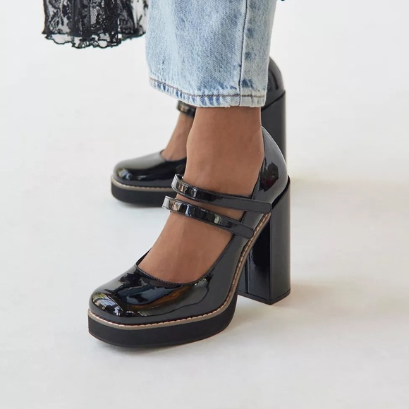 Steve Madden Shoes - Steve Madden Black Patent Leather Heels